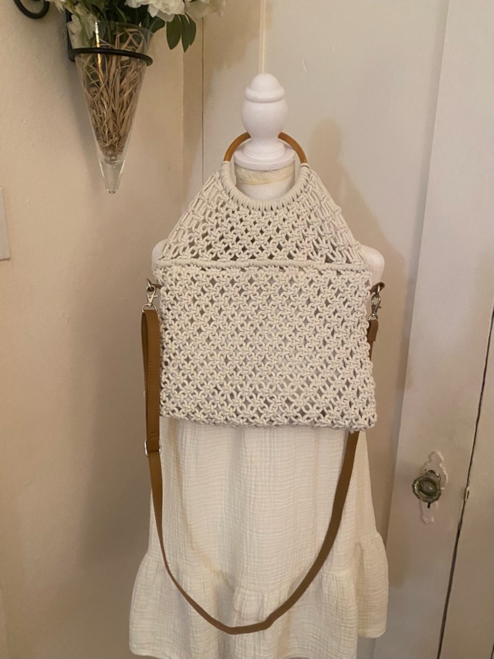 Woven Macramé Crossbody Bag with Wooden Rings - White - Picture 12 of 13